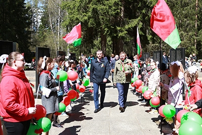 Митинги памяти героев Великой Отечественной войны 9 мая прошли в Быново и Антоновке Чаусского района