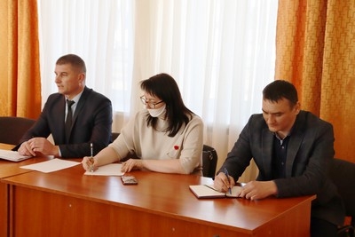 Руководство Чаусского района встретилось с жителями агрогородка Войнилы