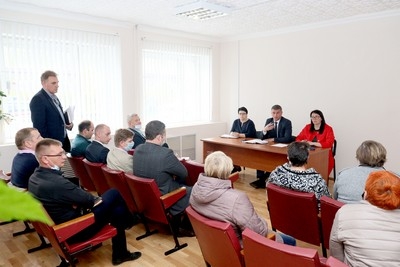 Председатель Чаусского райисполкома провел встречу с жителями Каменки