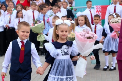 Уже завтра во всех школах Чаусского района пройдут торжественные линейки. Смотрите расписание