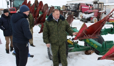 Рабочая группа в Чаусском районе посетила мехдворы и фермы