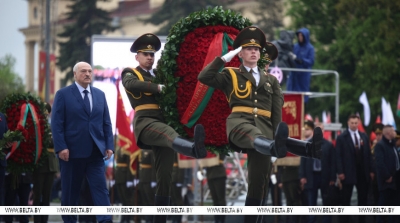 День Победы в двух столицах, награды героям нашего времени и бюджетные "коврижки". Итоги недели Президента