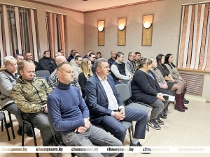 Впереди большие объёмы работы. Что обсуждали на встрече с коллективом ДРСУ №176?