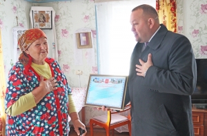 Ветераны труда Чаусского района принимали поздравления с Днём пожилых людей