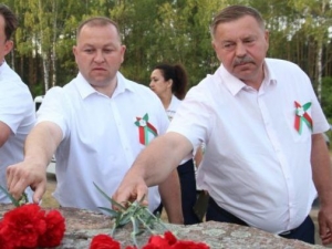 Руководство Чаусского района поздравляет жителей региона с Днем Независимости